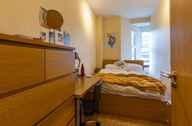 Richmond Road, Plasnewydd, Cardiff - Image 3